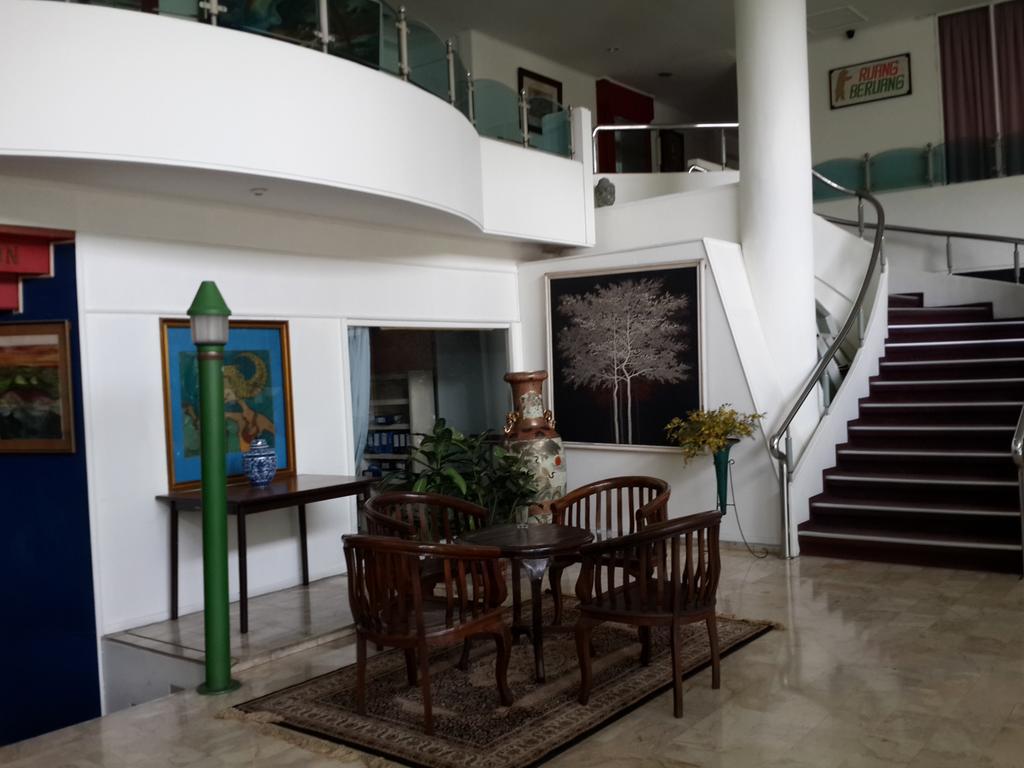 Reddoorz Plus Near Kebayoran Baru Blok S Джакарта Екстер'єр фото