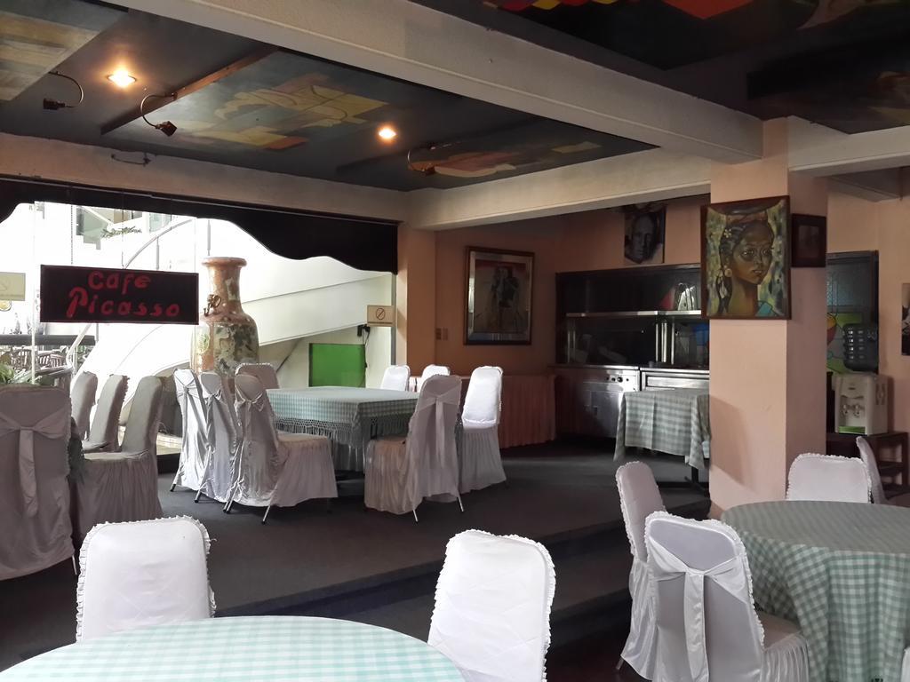 Reddoorz Plus Near Kebayoran Baru Blok S Джакарта Екстер'єр фото
