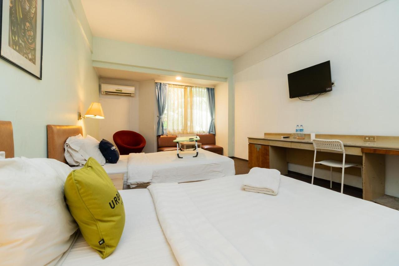 Reddoorz Plus Near Kebayoran Baru Blok S Джакарта Екстер'єр фото