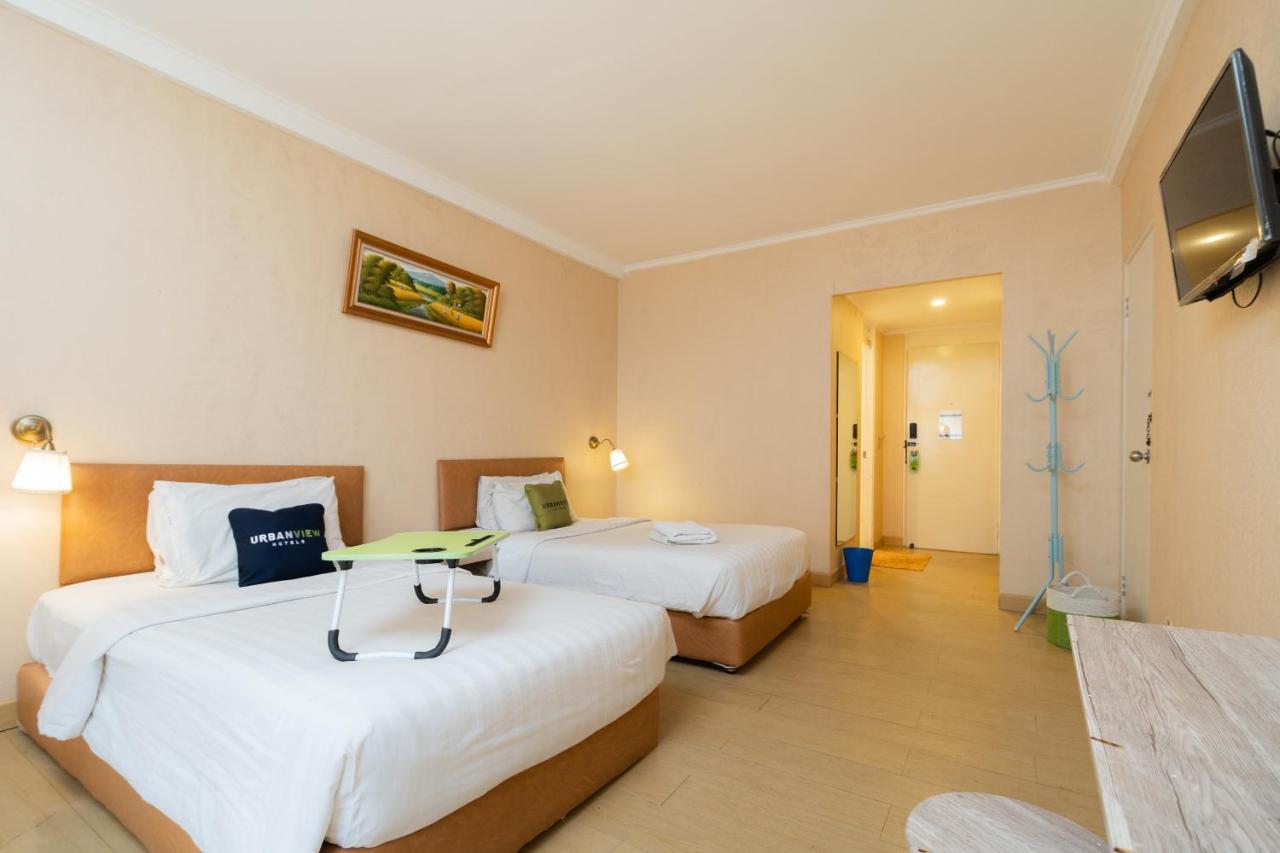Reddoorz Plus Near Kebayoran Baru Blok S Джакарта Екстер'єр фото
