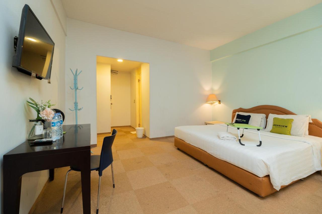 Reddoorz Plus Near Kebayoran Baru Blok S Джакарта Екстер'єр фото