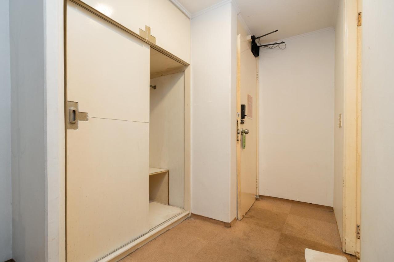 Reddoorz Plus Near Kebayoran Baru Blok S Джакарта Екстер'єр фото