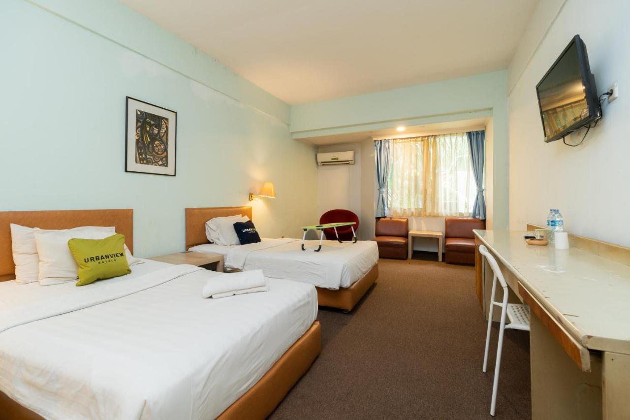 Reddoorz Plus Near Kebayoran Baru Blok S Джакарта Екстер'єр фото